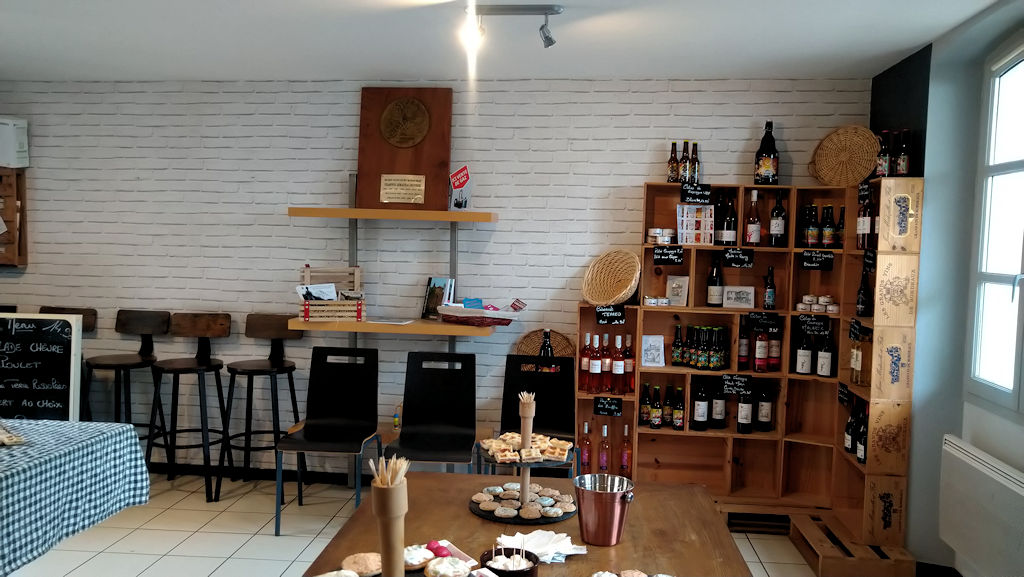 Le Bistro