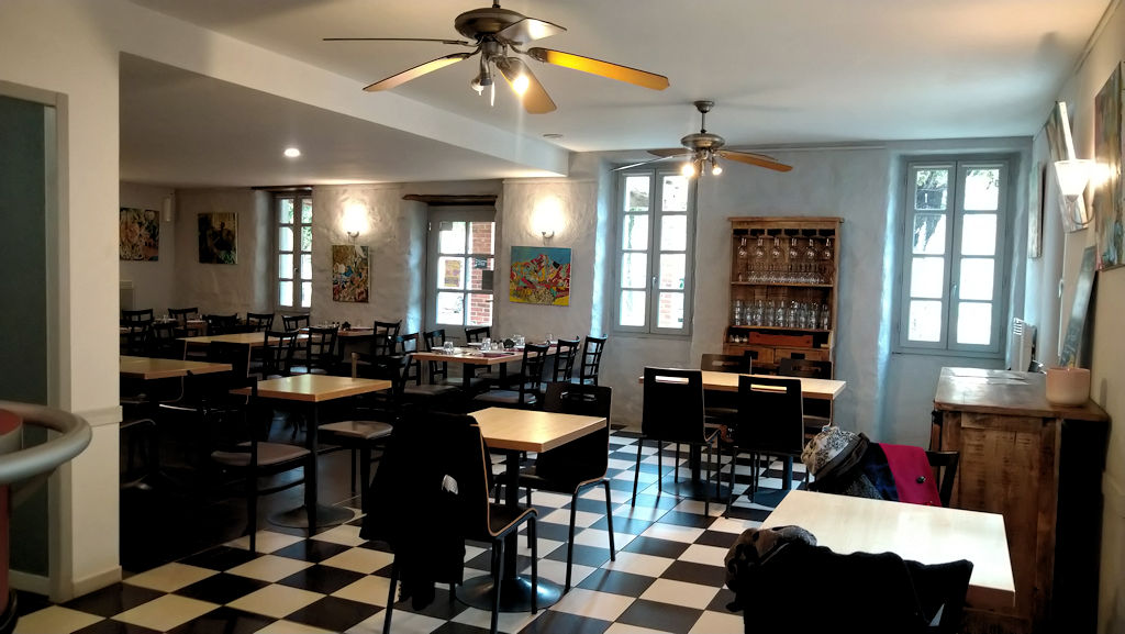 Le Bistro